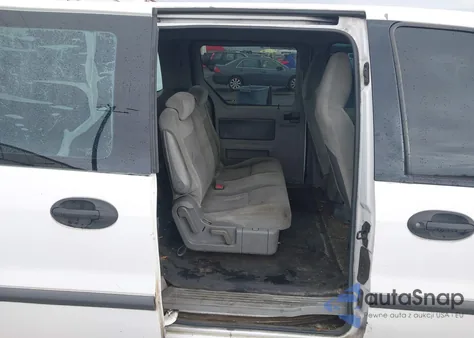 2004 Ford Freestar z USA, uszkodzony, nr VIN 2FTZA54644BA87146